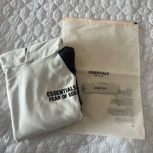 Essentials Fear of God Raglan Hoodie